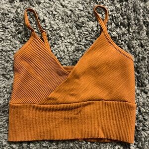 Aura top size S/M adjustable straps